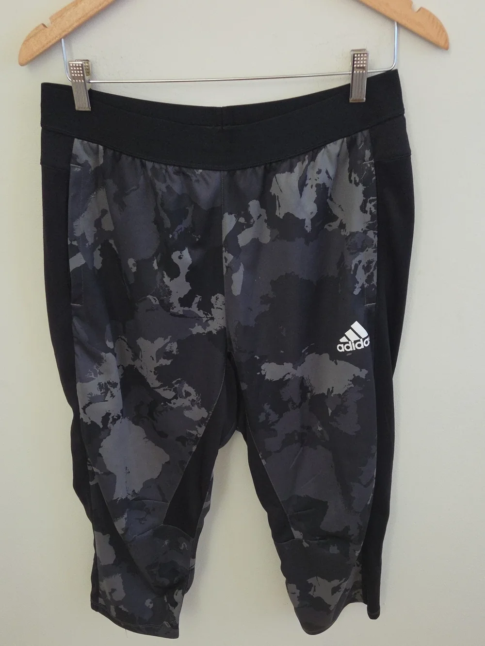 Adidas Mens Camo Trauning Jogger Sweat Pants Cropped Regular Fit Large
